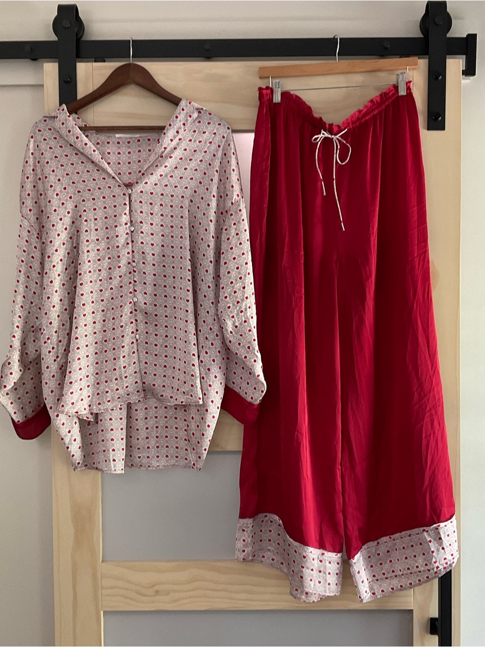 Free People Dreamy Days Pajama Set Medium Oversized Heart Print Lounge Set Red - Picture 2 of 3